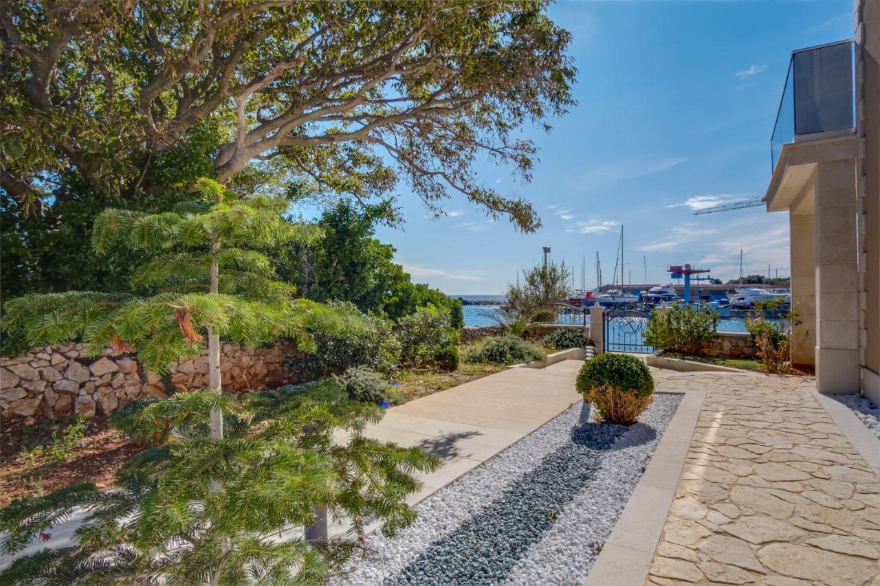 Lucica 360 Sea View Suite Nerezine Exterior foto